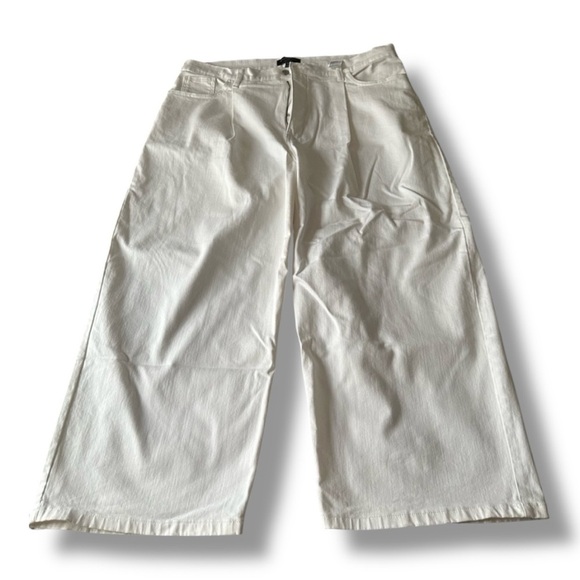 Banana Republic Wide Leg White Denim Pants - Picture 2 of 8